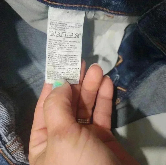 OLD NAVY Sz 6 Blue High Rise Slouchy Straight Cotton Denim Jean Shorts - Picture 3 of 4